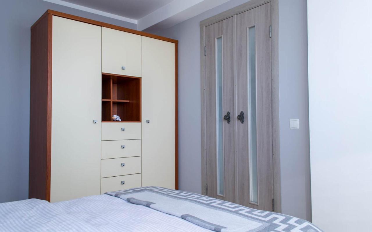 Cozy 2-Room Apartment On Zhvanetsky Boulevard Odessza Kültér fotó