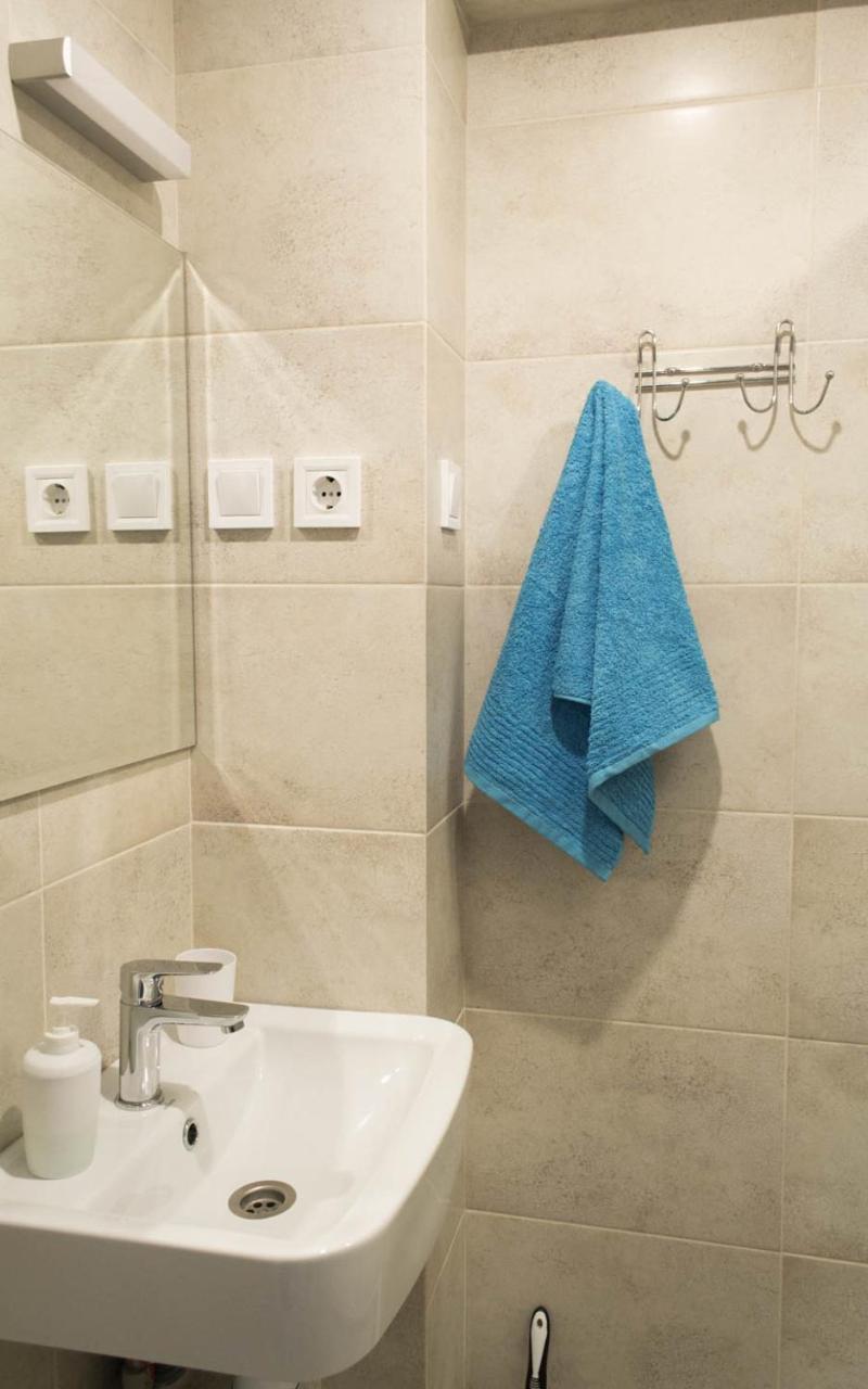 Cozy 2-Room Apartment On Zhvanetsky Boulevard Odessza Kültér fotó